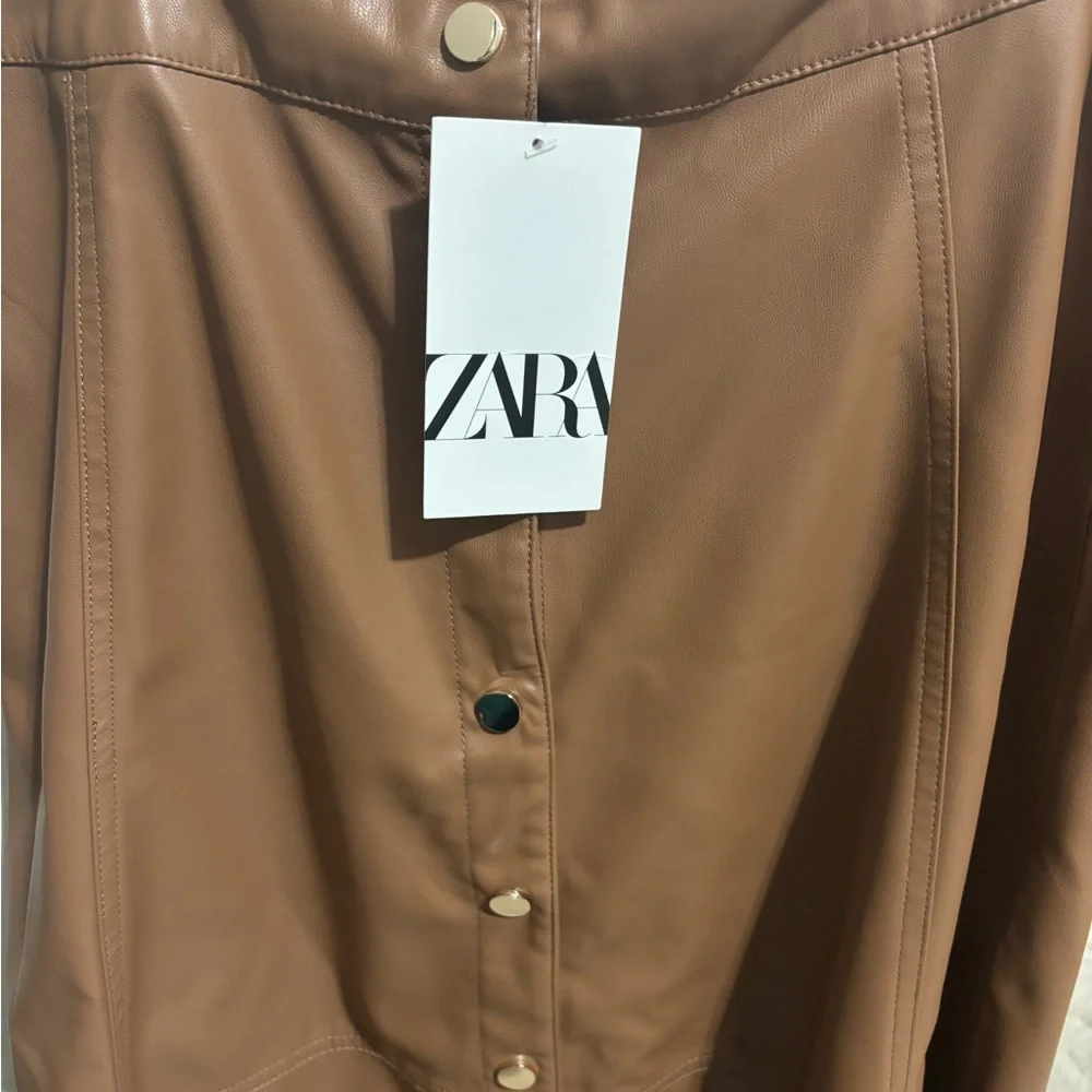 Zara faux leather skirt - Picture 4 of 4